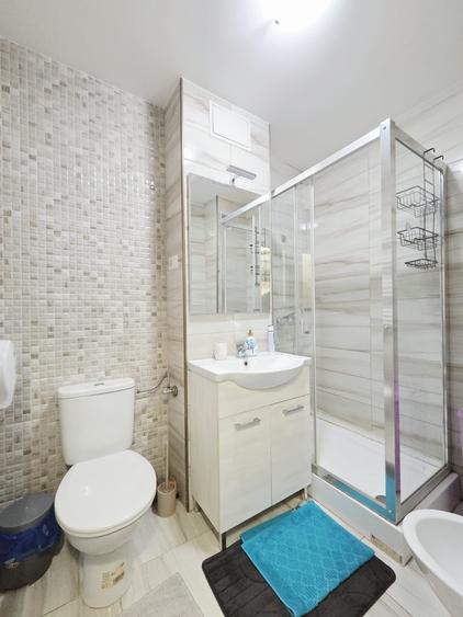 Apartament cu 2 camere decomandat în Micro 17