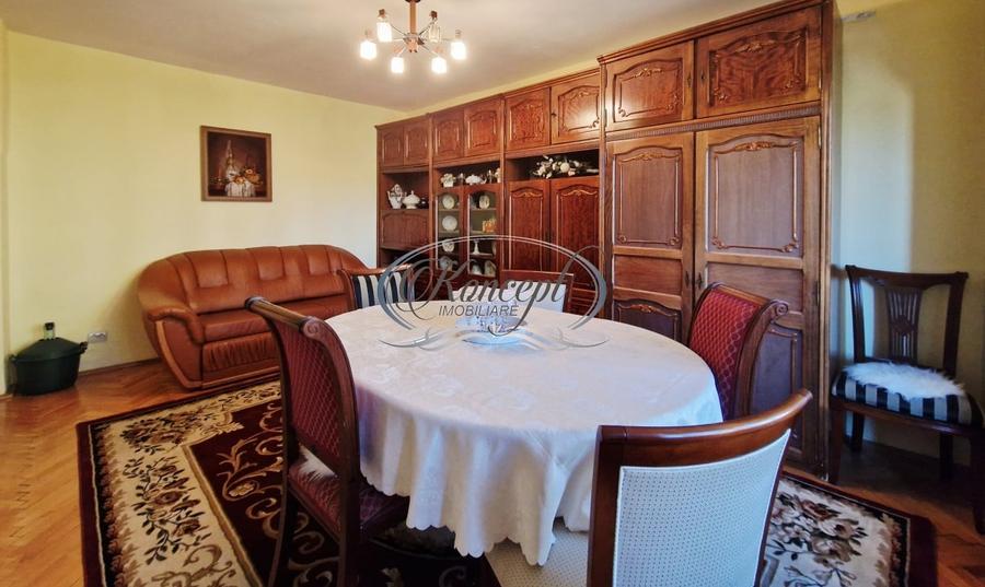 Apartament cu 3 camere decomandat, mobilat în Mănăștur