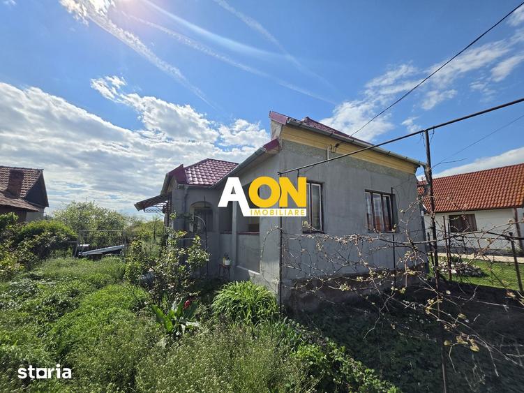 Casă cu 2 camere cu Teren 1100 Mp în Șona