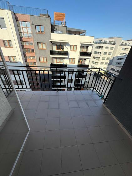 Apartament cu 2 camere semidecomandat în Exterior Vest