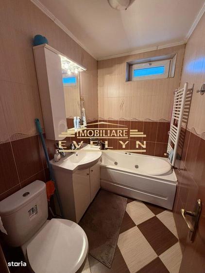 Apartament cu 4 camere decomandat în Central