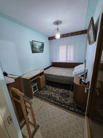 Apartament 3 camere, decomandat, etaj 1/4, zona Nicolina - 5
