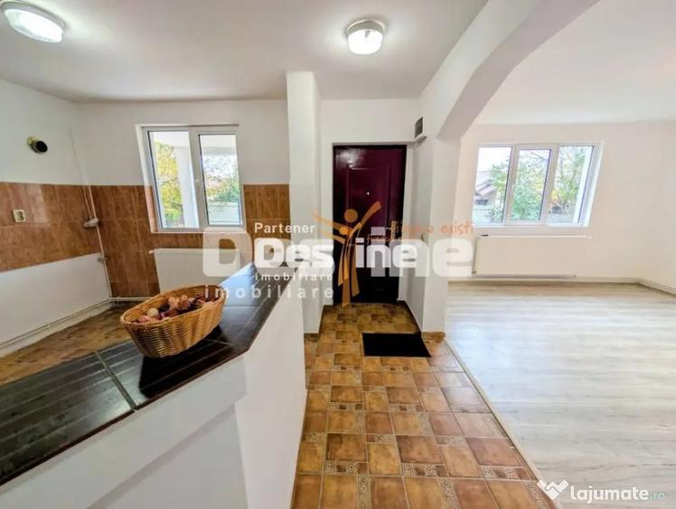 Casă cu 5 camere cu Teren 500 Mp în Lunca Cetățuii