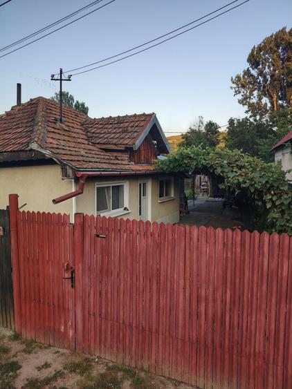 Casă cu 2 camere în Vrănești