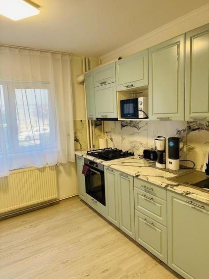 Apartament cu 2 camere semidecomandat, mobilat în Olteniței