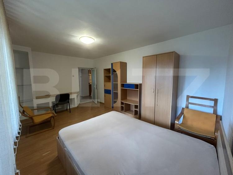 Apartament cu 3 camere decomandat, mobilat în Zorilor