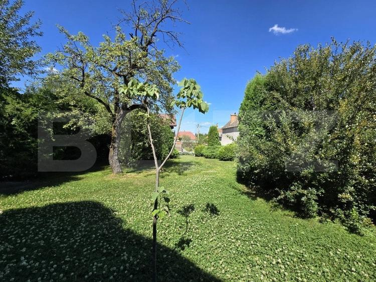 Casă cu 4 camere cu Teren 960 Mp în Săcele