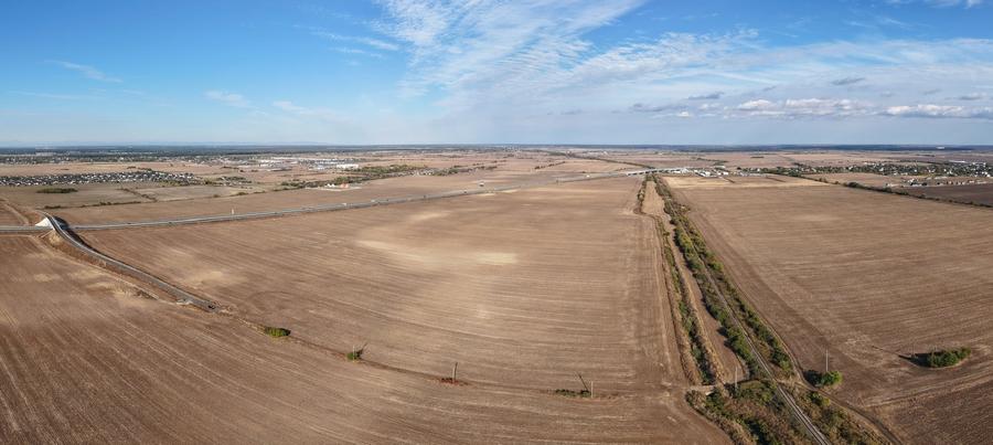 Teren agricol extravilan de 142629 mp, în Balotești