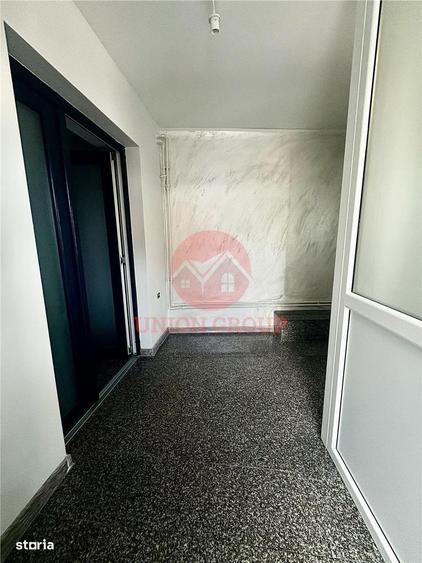 Spatiu Comercial Renovat, 40 mp, Zona Trocadero - 12