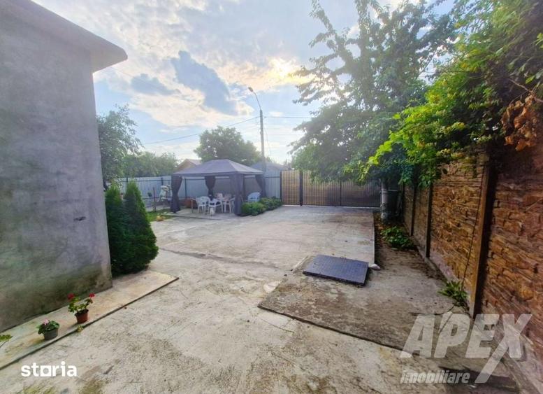 Casă cu 3 camere cu Teren 400 Mp în Central