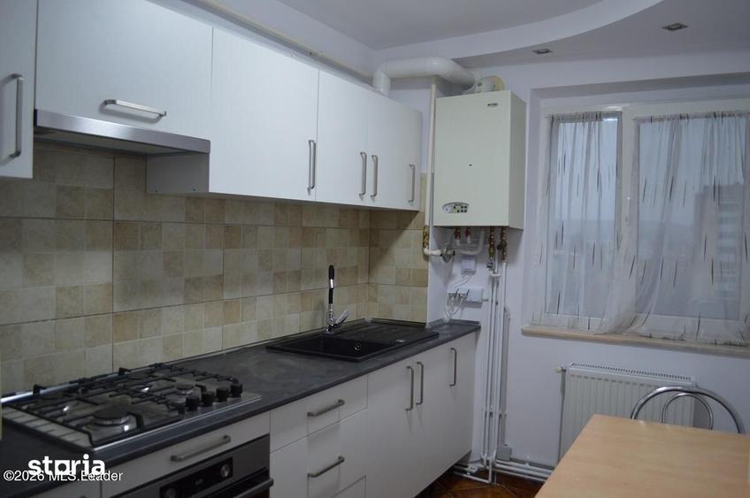Apartament cu 2 camere semidecomandat, mobilat în Calea București
