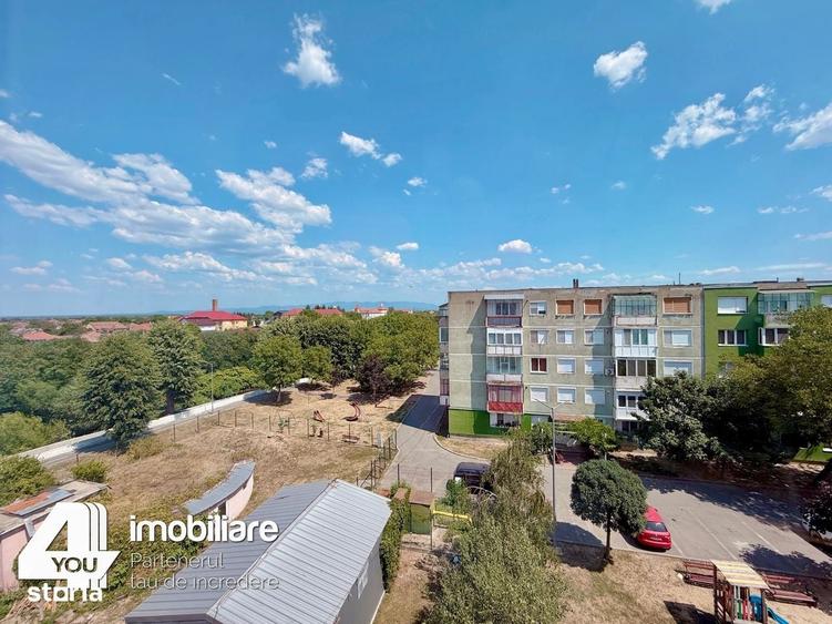 Apartament 3 camere Ineu langa Primarie ,82 mp, cu termoteca - 2