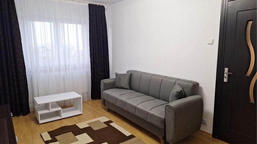 Apartament cu 2 camere decomandat în Exterior Vest