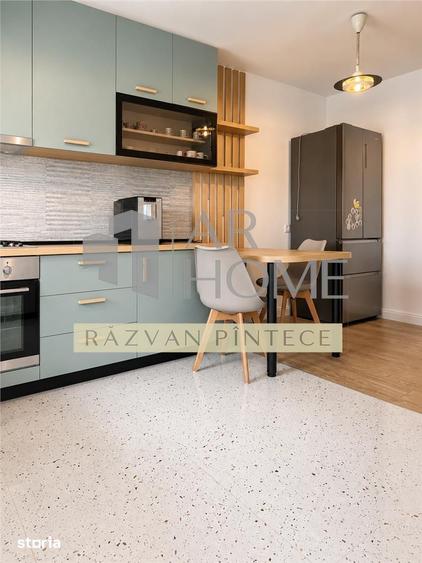Apartament cu 3 camere decomandat, mobilat în Republicii