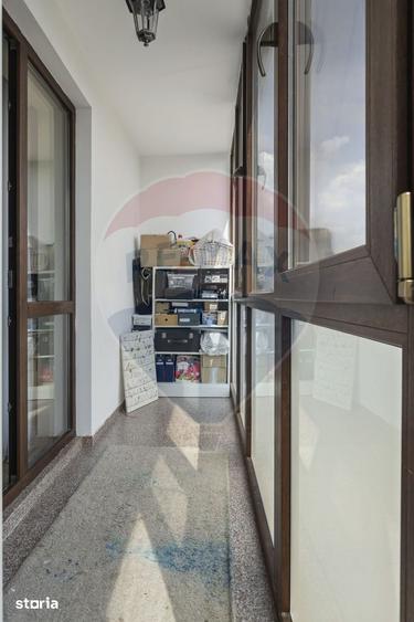 Apartament cu 2 camere decomandat în Roșu