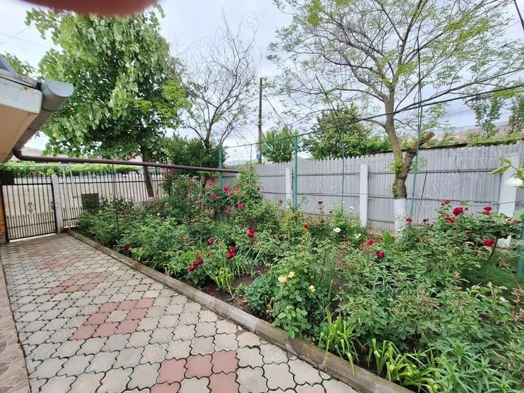 Casa cu 5 camere la 500 metri de LIDL piata centru - 8