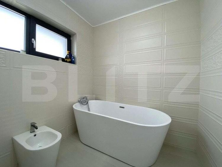Casa de vanzare, 5 camere, 170 mp, mobilata la cheie, zona Dezmir - 9