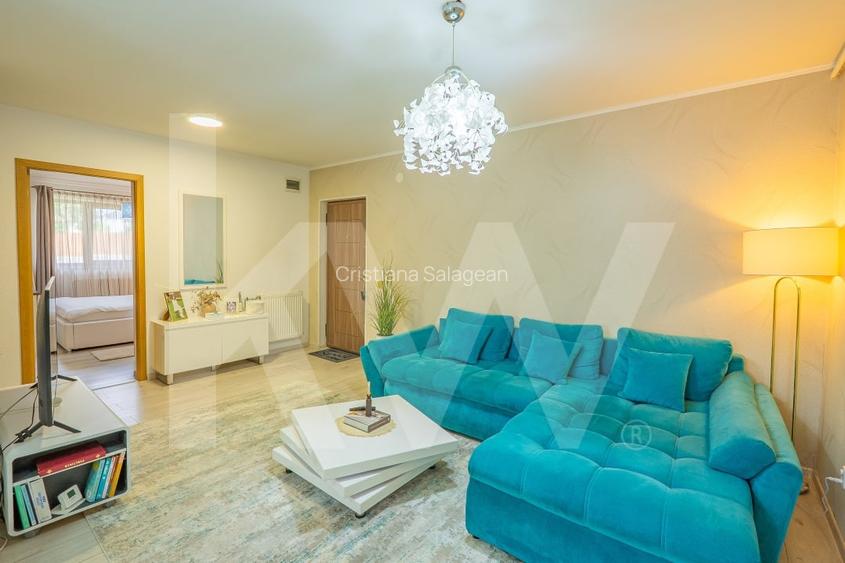 Apartament de vanzare cu 3 camere - zona Valea Aurie, str. Sacel