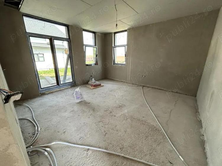 Vand vila noua in Fantanele,Arad, 15 min.centru,cartier nou,P+1, st.310 mp.la gri - 4