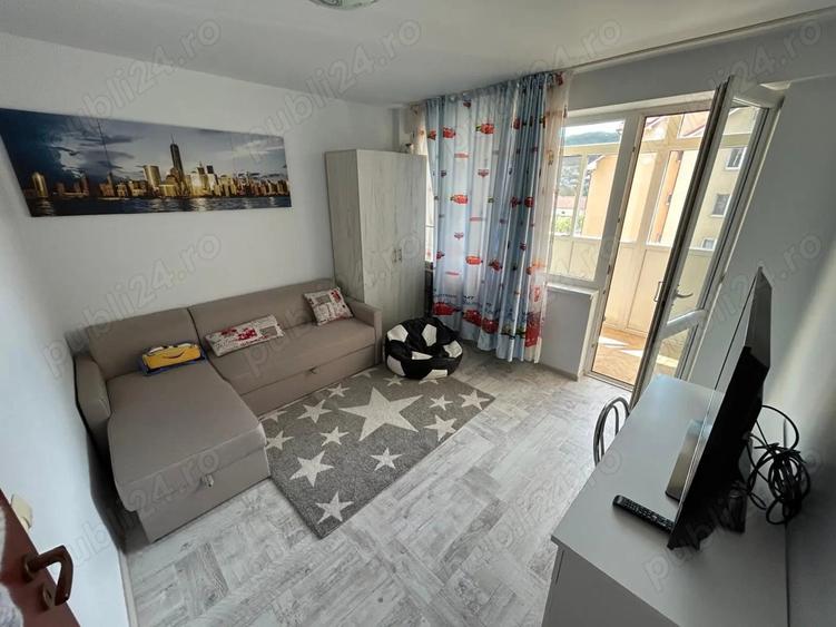 Inchiriez apartament nou cu lift 3 camere - 5