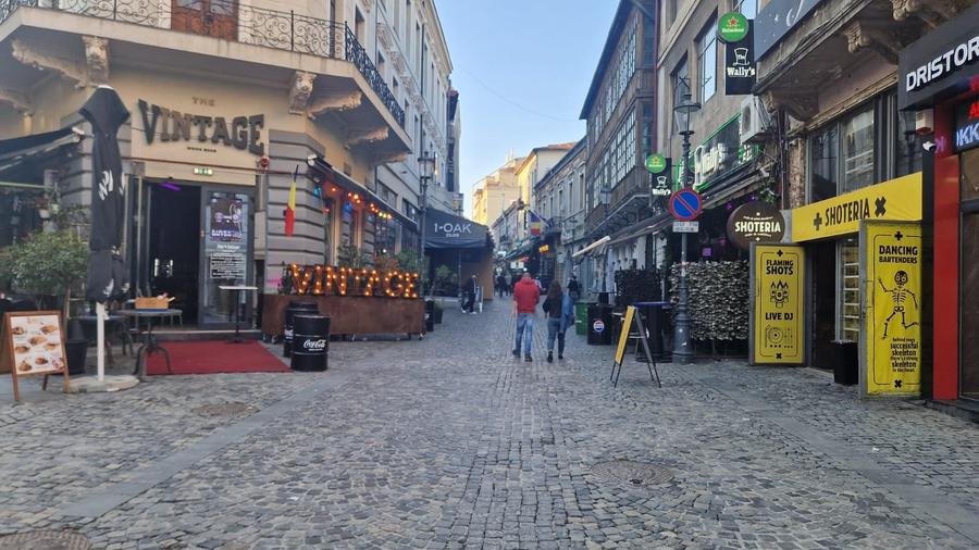 Spațiu comercial, de 195.85000610352 mp, în Centrul Istoric
