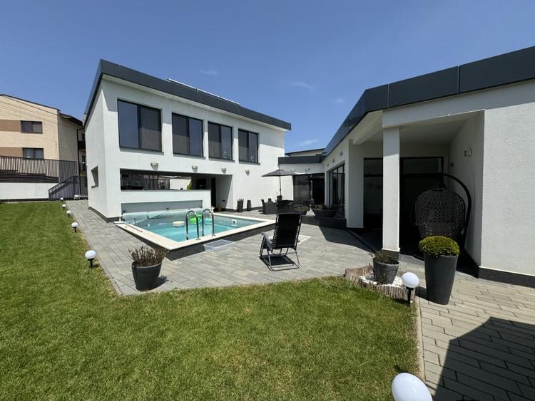 Casa Individuala De Inchiriat, Piscina, 225mp, Zona Teilor - 1