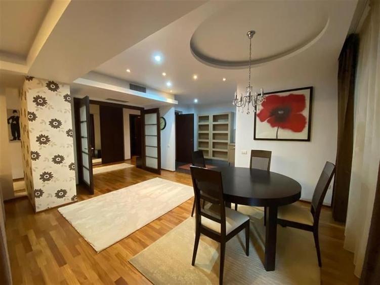 Apartament 3 camere // 150 Mp utili // Terasa 18 mp // 50m de Parc - 8