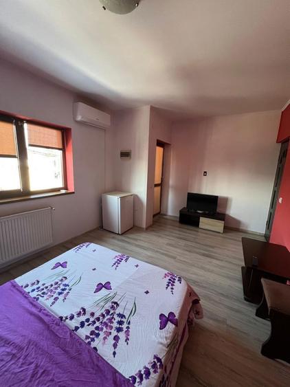 Inchiriez garsoniera in vila organizata precum o pensiune ! - 6