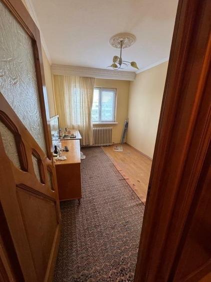 Apartament 4 camere decomandate zona Inel 2 - 10