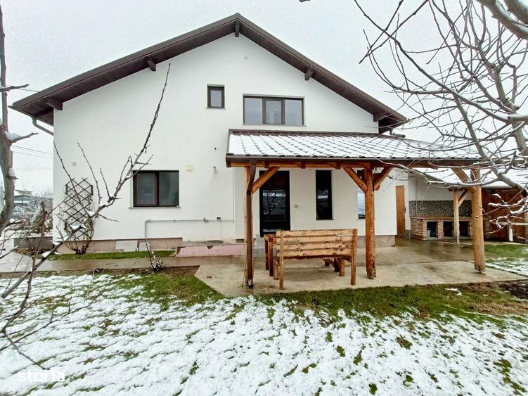 Casa cu mansarda in zona lini?tita - 3