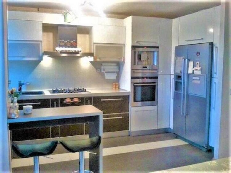 Apartament de lux cu 4 camere 140 mp ?i 2 balcoane generoase, intr-un imobil nou din Europa - 3