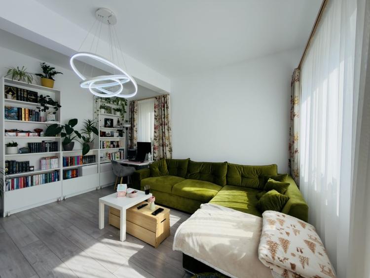 Apartament 3 camere, decomandat, etajul 1, 2 locuri de parcare in Giroc - 2