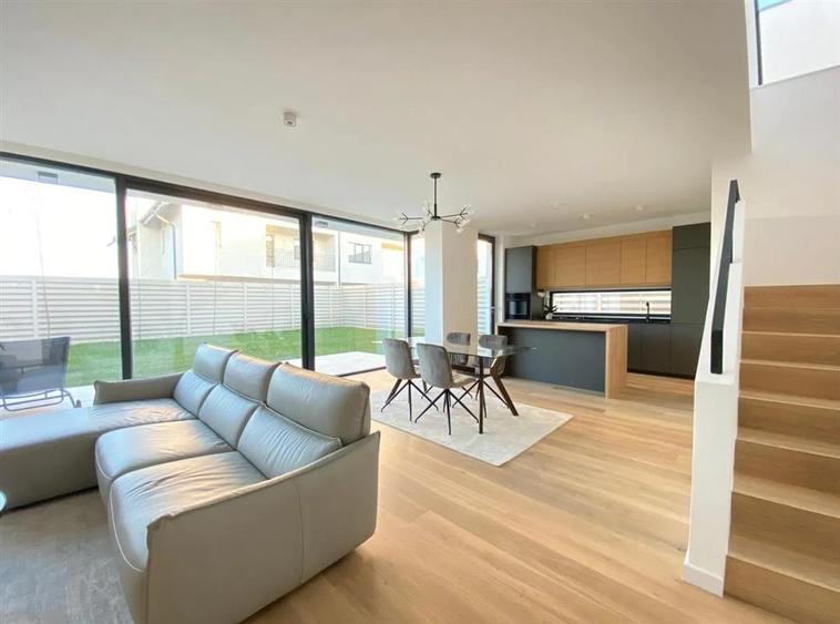 Vila de lux   2025   P+1E   Matei Millo   COMISION 0 - 5