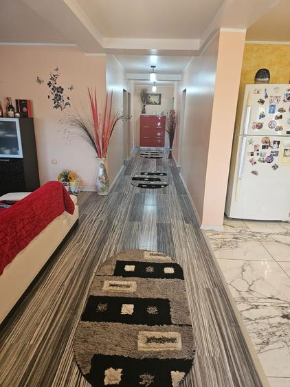 Vand casa + masina comuna Oancea/ schimb cu apartament in judetul Galati!Teren de 1900m2 - 5