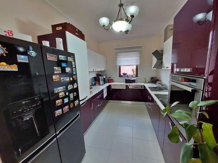 Casa individuala la cheie, garaj, curte 452mp, zona Parcului Sportiv - 2