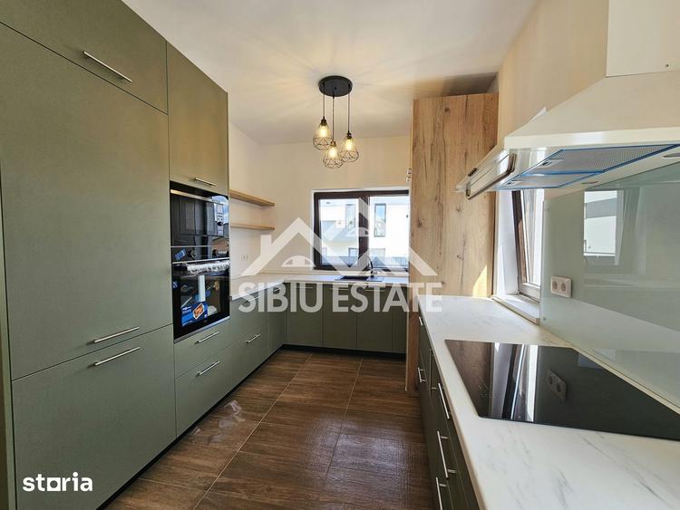 Casă cu 4 camere cu Teren 220 Mp în Central
