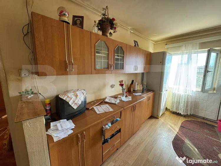 Apartament 3 camere, decomandat 72 mp, zona central Simeria - 1