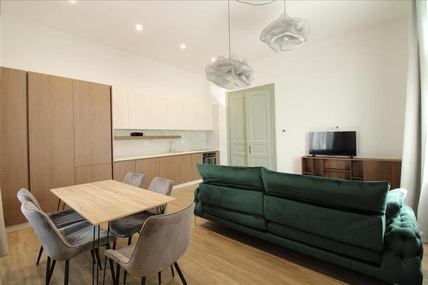 Apartament 2 camere, ultracentral, parcare,Napoca, Piata Unirii - 1