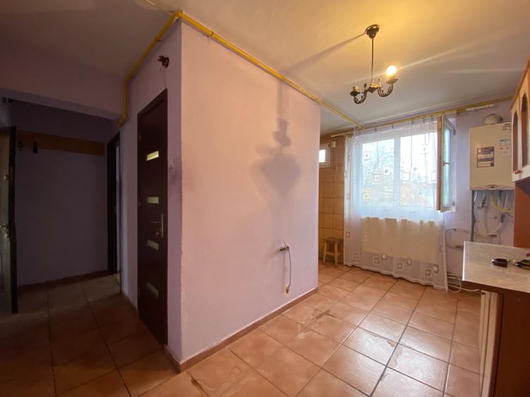 ferentari,str.capitan radu constantin,et 4/4,centrala,aer conditionat,acte. - 5