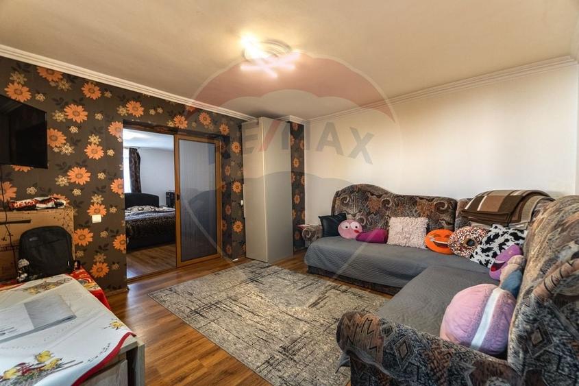 CASA COMPUSA DIN 2 APARTAMENTE, SCHEII BRASOVULUI| COMISION 0 - 21