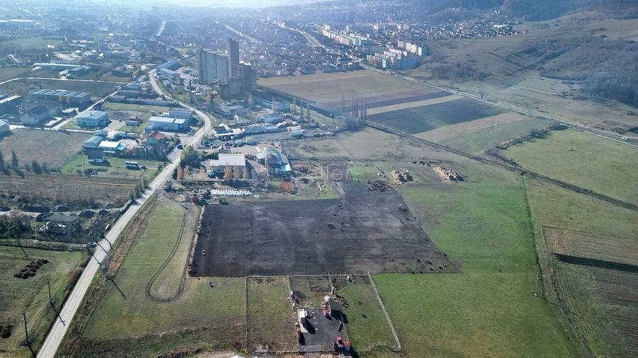 Teren Industrial cu P.U.Z. - 18