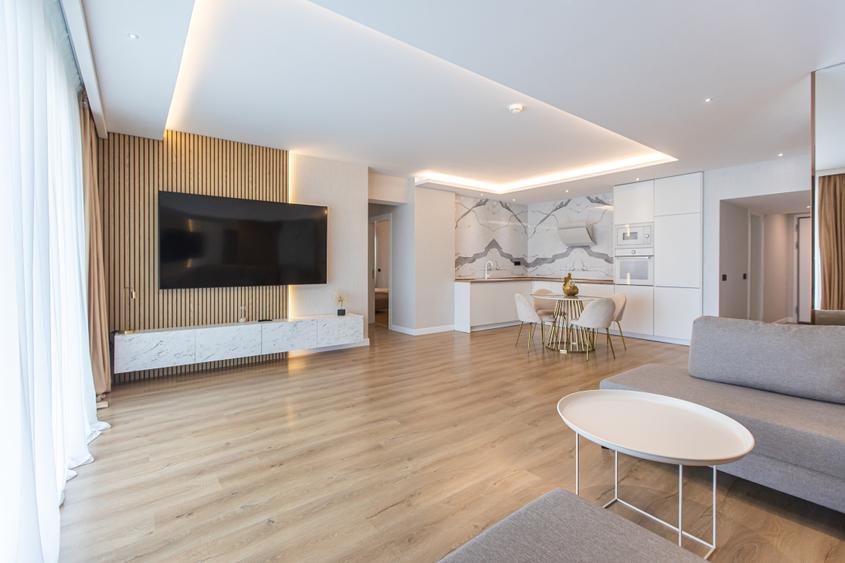 Apartament 3 camere lux Mamaia cu vedere frontala la lac - 14