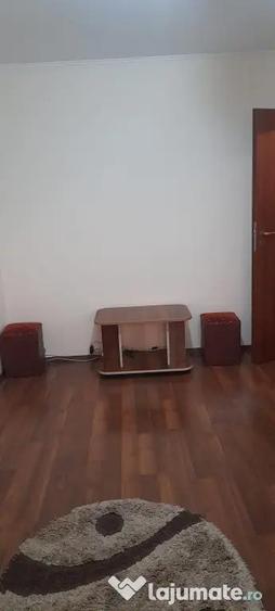 Inchiriez apartament 2 camere - 7