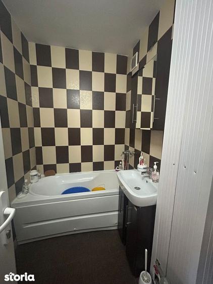 Apartament 2 camere Zona Sud - parter- 40 mp - 42000 euro negociabil - 4