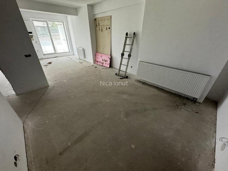 Spatiu de birou, 48 mp, terasa 14 mp, zona Taietura Turcului Spatiu de birou, 48 mp, terasa 14 mp, zona Taietura Turcului