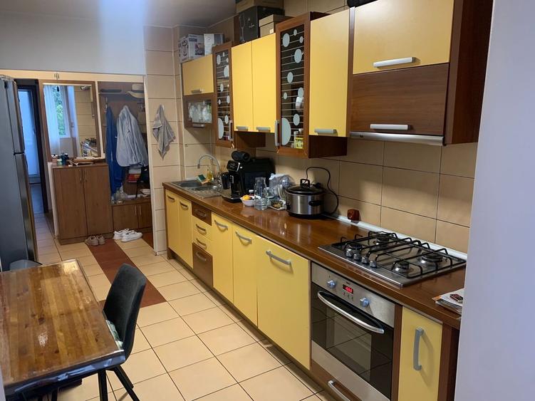 Apartament cu 3 camere în zona, mobilat si utilat -  Piata Centrala - 15