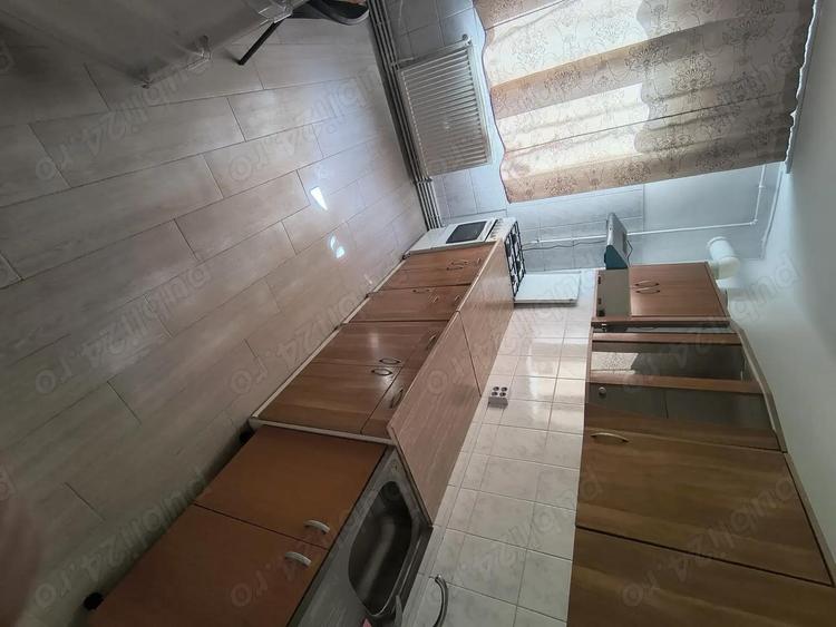 Proprietar inchiriez apartament 3 camere | Micalaca 300 | Spa?ios | Ideal locuin?a sau birou - 2