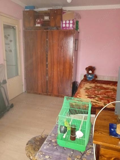 Garsoniera spa?ioasa DE VANZARE ( zona Micro 1 -peste Luncoi , Brad) - 5