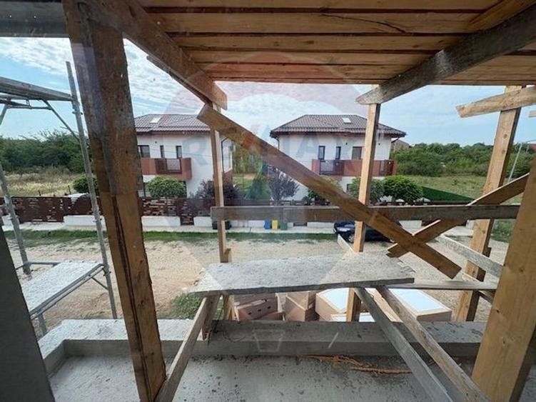 Vila frumoasa cu 5 camere, 700 mp currte si pompa de caldura - Saftica - 23