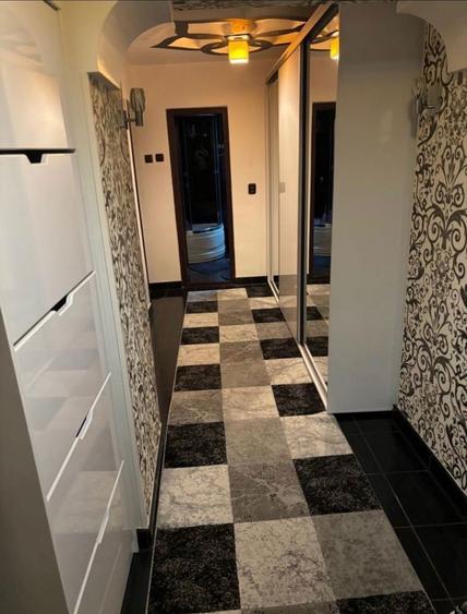 Vand /schimb cu casa apartament 3 camere zona central - 6